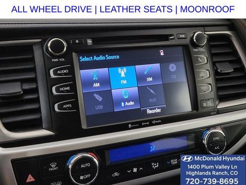 Used 2018 Toyota Highlander XLE image 19