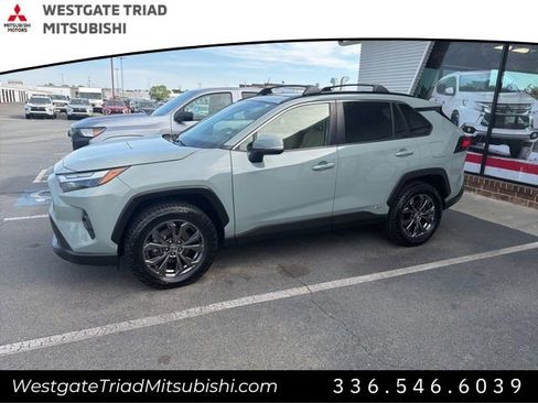 Used 2022 Toyota RAV4 XLE Premium AWD/4WD image 3
