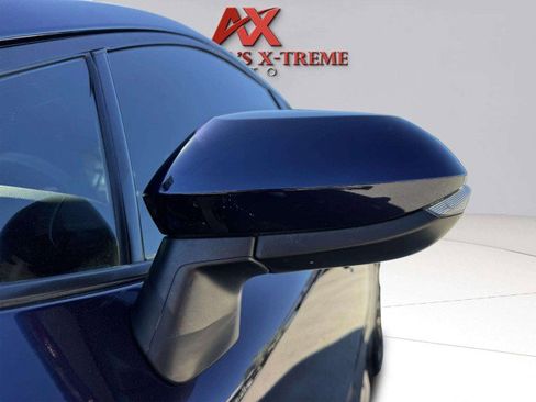 Used 2023 Toyota Corolla SE image 12