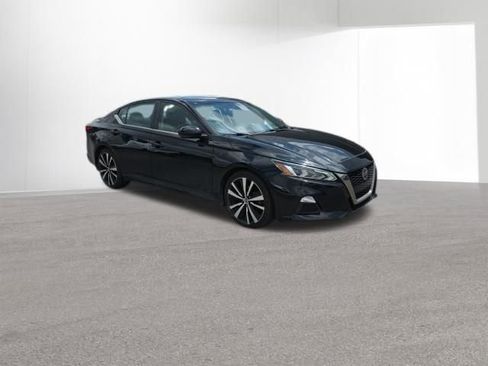 Used 2022 Nissan Altima 2.0 SR FWD image 4