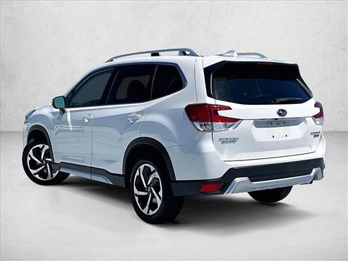 Used 2023 Subaru Forester Touring AWD/4WD image 13