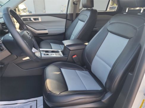 Certified 2023 Ford Explorer XLT w/ Equipment Group 202A image 13