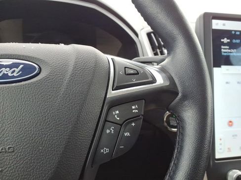 Certified 2022 Ford Edge SEL w/ Convenience Package image 17