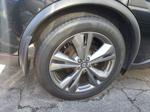 Used 2019 Nissan Murano Platinum w/ Cargo Package image 6