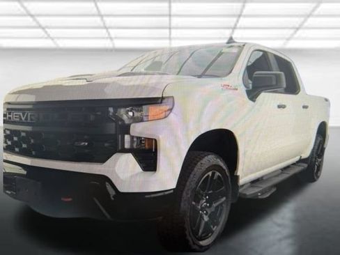 Used 2024 Chevrolet Silverado 1500 Custom Trail Boss AWD/4WD image 3