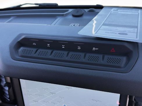 New 2025 Ford Bronco Badlands image 17