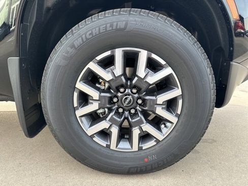 New 2026 Nissan Frontier SV w/ SV Convenience Package image 4