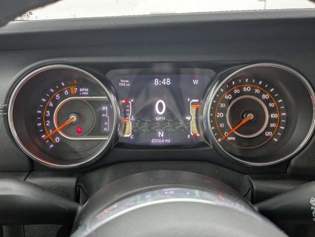 Used 2019 Jeep Wrangler Unlimited Sahara AWD/4WD image 27