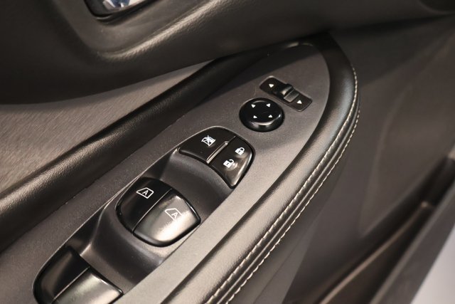Used 2024 Nissan Murano SV AWD/4WD image 10