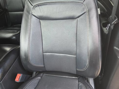 Used 2020 Ford Explorer Limited RWD image 22