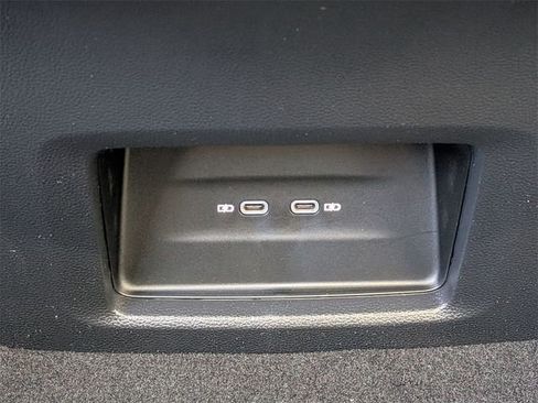 New 2026 Volkswagen Atlas SE image 30