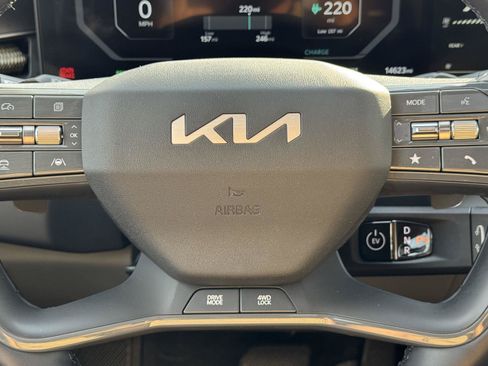 Used 2024 Kia EV9 Wind AWD/4WD image 28