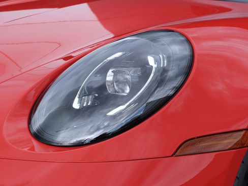 Certified 2025 Porsche 911 GT3 RWD image 12