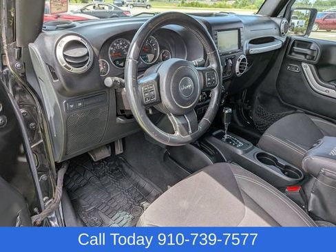 Used 2015 Jeep Wrangler Unlimited Rubicon w/ Dual Top Group AWD/4WD image 16