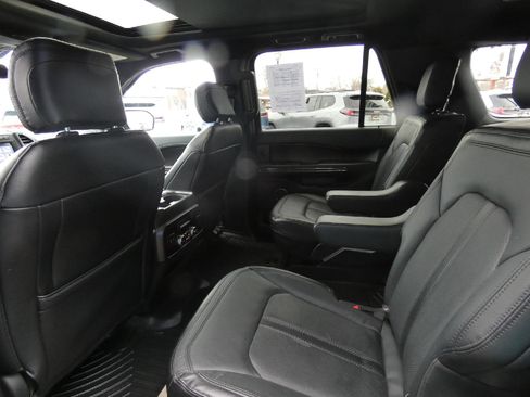 Used 2019 Ford Expedition Max Limited w/ Equipment Group 302A image 13
