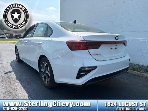 Used 2020 Kia Forte LXS FWD image 8