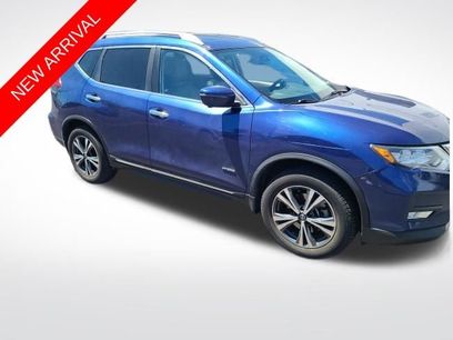 Used 2018 Nissan Rogue SL w/ Premium Package