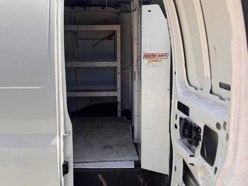 Used 2012 Chevrolet Express 1500 RWD image 9