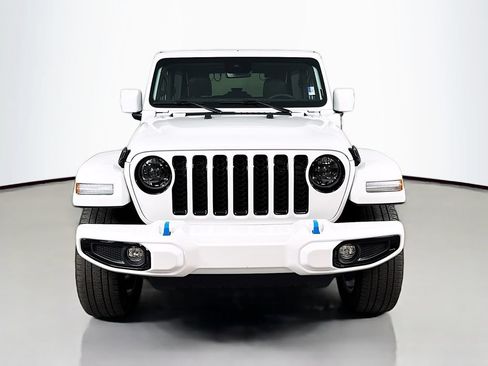 Used 2023 Jeep Wrangler Unlimited Sahara AWD/4WD image 2