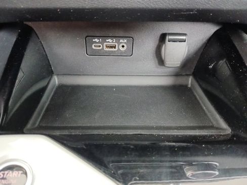 Used 2024 Nissan Altima 2.5 SV FWD image 24