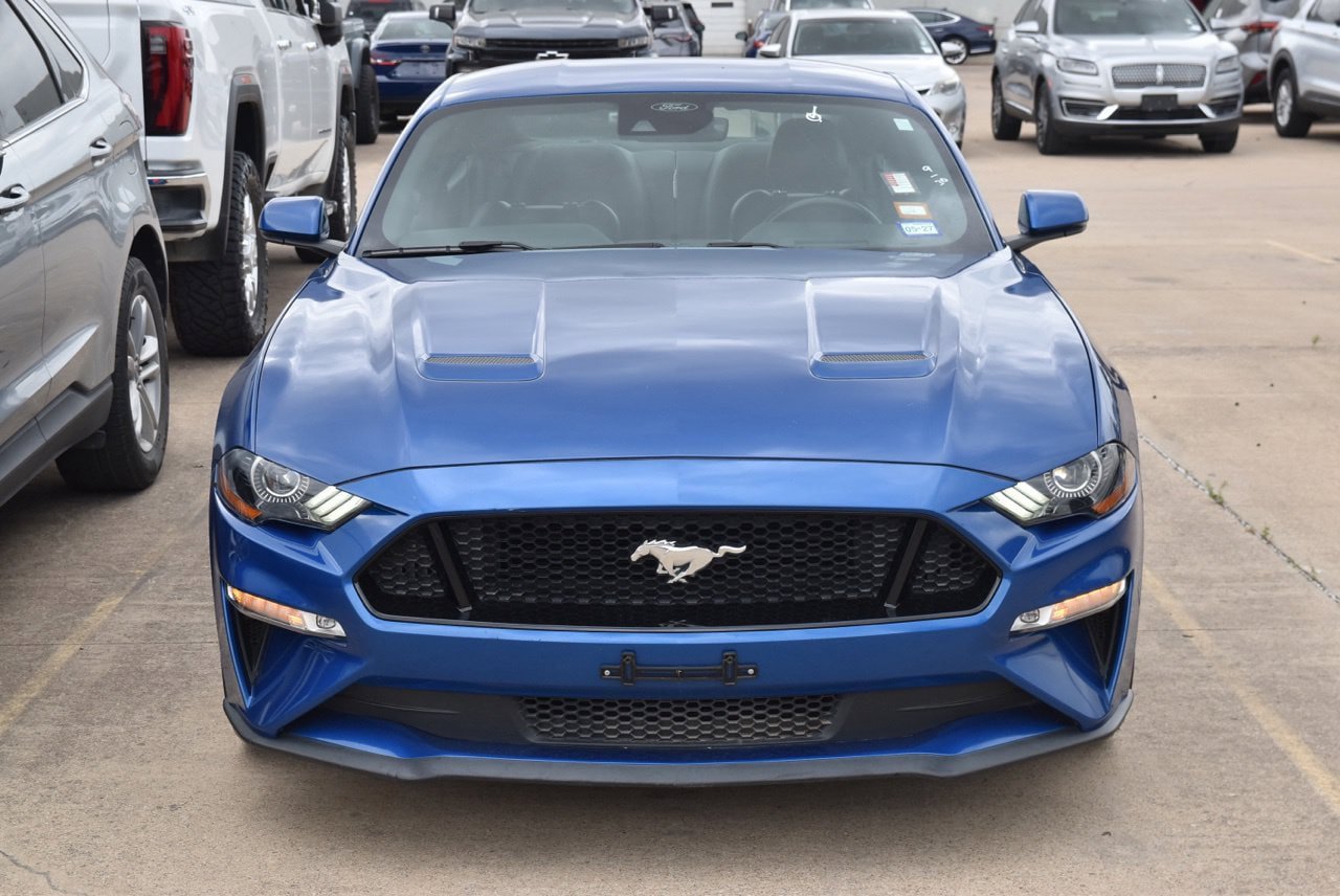 Used 2018 Ford Mustang GT Premium w/ Safe & Smart Package RWD image 3