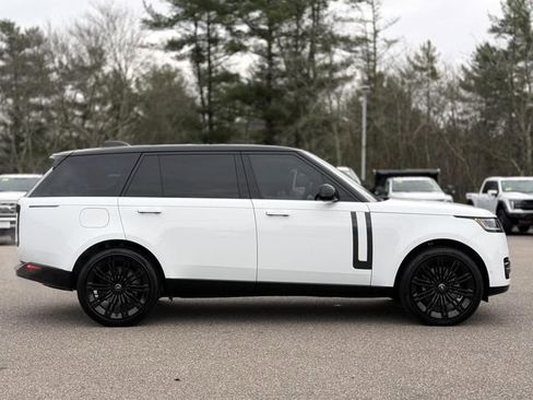 Used 2025 Land Rover Range Rover Long Wheelbase SE image 4