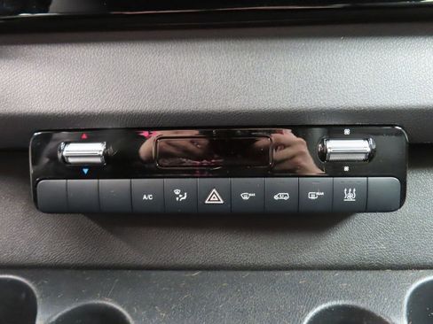 Used 2021 Mercedes-Benz Sprinter 2500 image 46