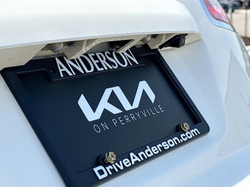 Used 2011 Buick Enclave CXL FWD image 15
