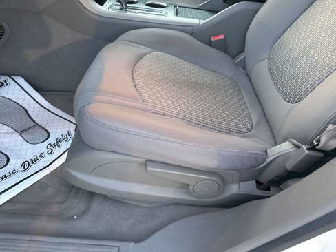 Used 2011 Chevrolet Traverse LS image 28