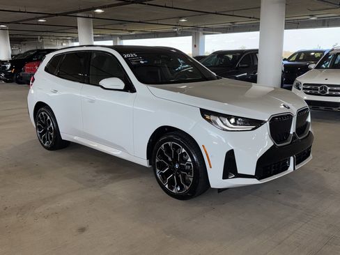 Certified 2025 BMW X3 xDrive30i w/ M Sport Package image 1