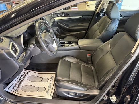 Used 2019 Nissan Maxima 3.5 SL w/ Floor Mat Group FWD image 11