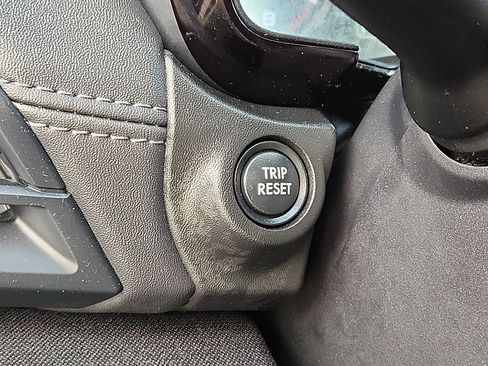 Used 2023 Subaru Outback image 25