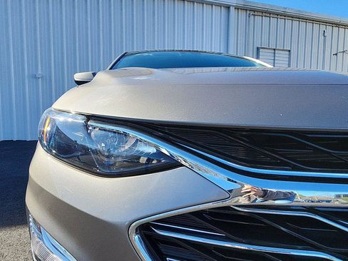 Used 2025 Chevrolet Malibu LS image 12