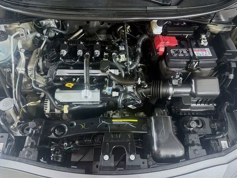 Certified 2024 Nissan Versa SR image 28