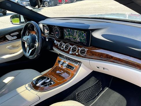 Used 2019 Mercedes-Benz E 300 4MATIC image 14