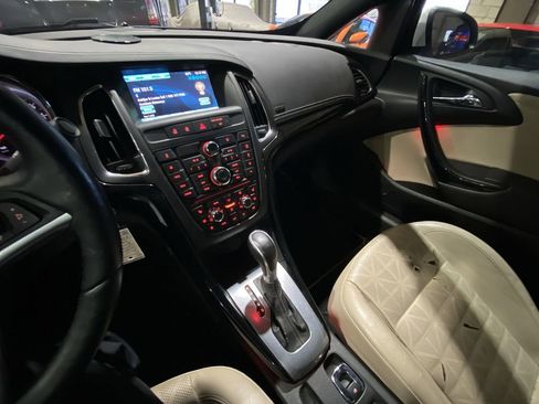 Used 2016 Buick Cascada Premium image 8