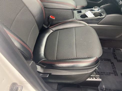 Used 2023 Ford Escape ST-Line w/ Tech Pack #1 AWD/4WD image 22