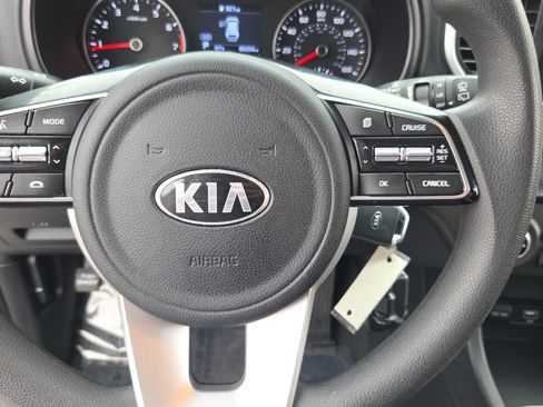 Used 2022 Kia Sportage LX image 14