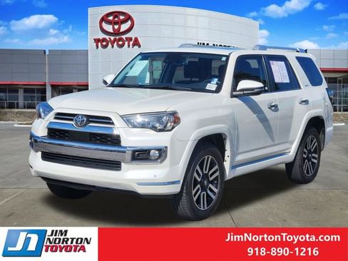Used 2020 Toyota 4Runner Limited AWD/4WD image 3