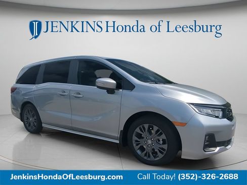 New 2026 Honda Odyssey Touring image 1