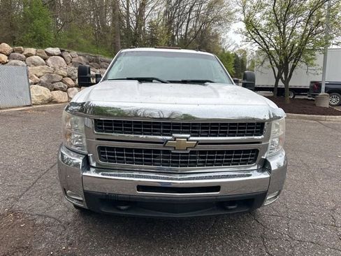 Used 2009 Chevrolet Silverado 2500 LTZ w/ Safety Package AWD/4WD image 8