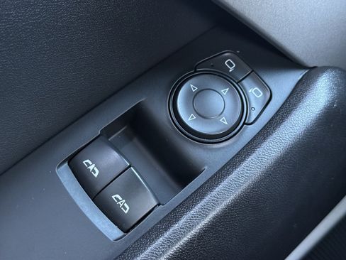 Used 2019 Chevrolet Camaro SS image 31