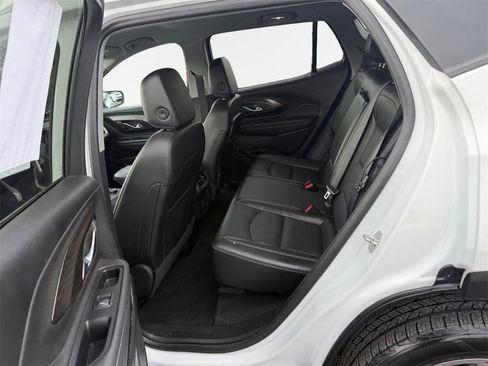 Used 2023 GMC Terrain SLT image 23