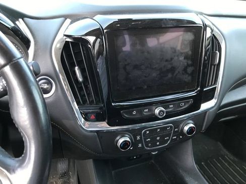 Used 2018 Chevrolet Traverse LT AWD/4WD image 5