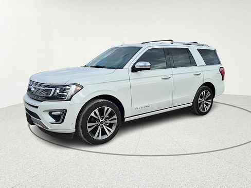 Used 2021 Ford Expedition Platinum image 2