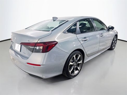 Certified 2025 Honda Civic Sport Touring image 10