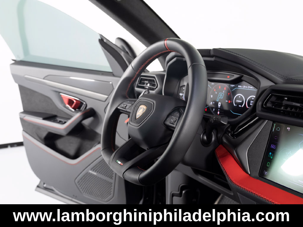 Used 2026 Lamborghini Urus SE AWD/4WD image 38