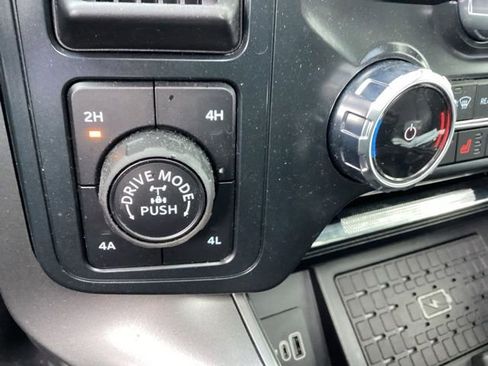 Used 2025 Ford F150 Lariat w/ Equipment Group 502A High AWD/4WD image 36