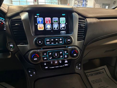 Used 2018 Chevrolet Suburban Premier AWD/4WD image 20