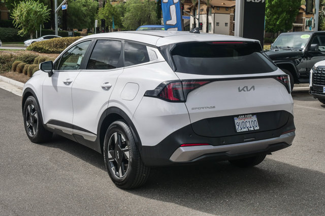 Used 2026 Kia Sportage LX FWD image 5